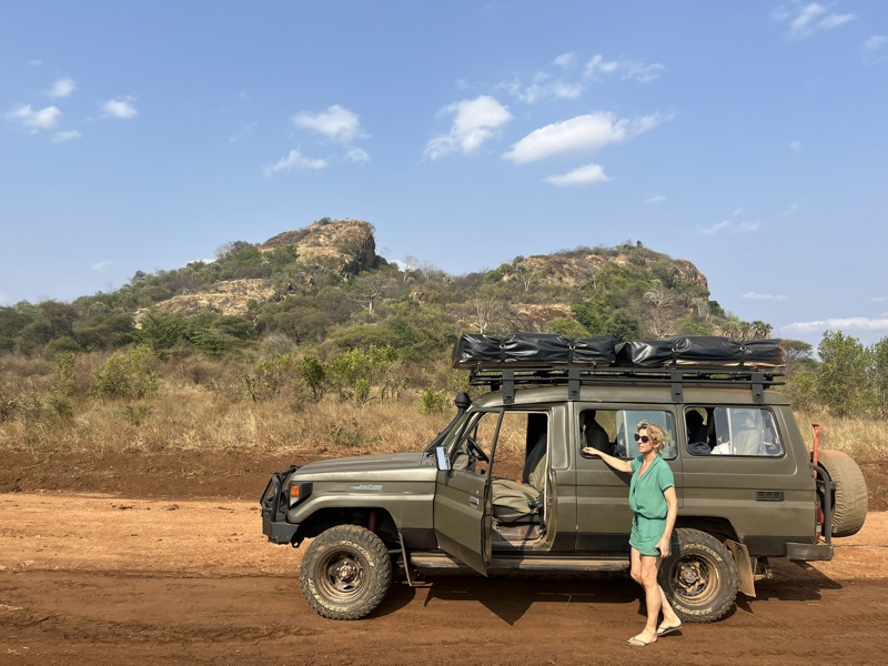 Side view of the Land Cruiser Troopy 