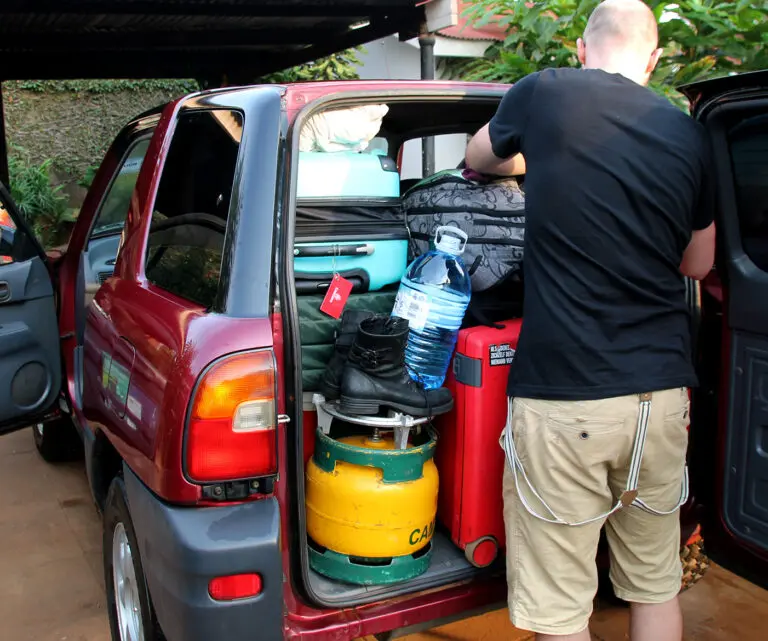 Lugagge Space Toyota Rav 3 Door 2 Pax Camp Gear